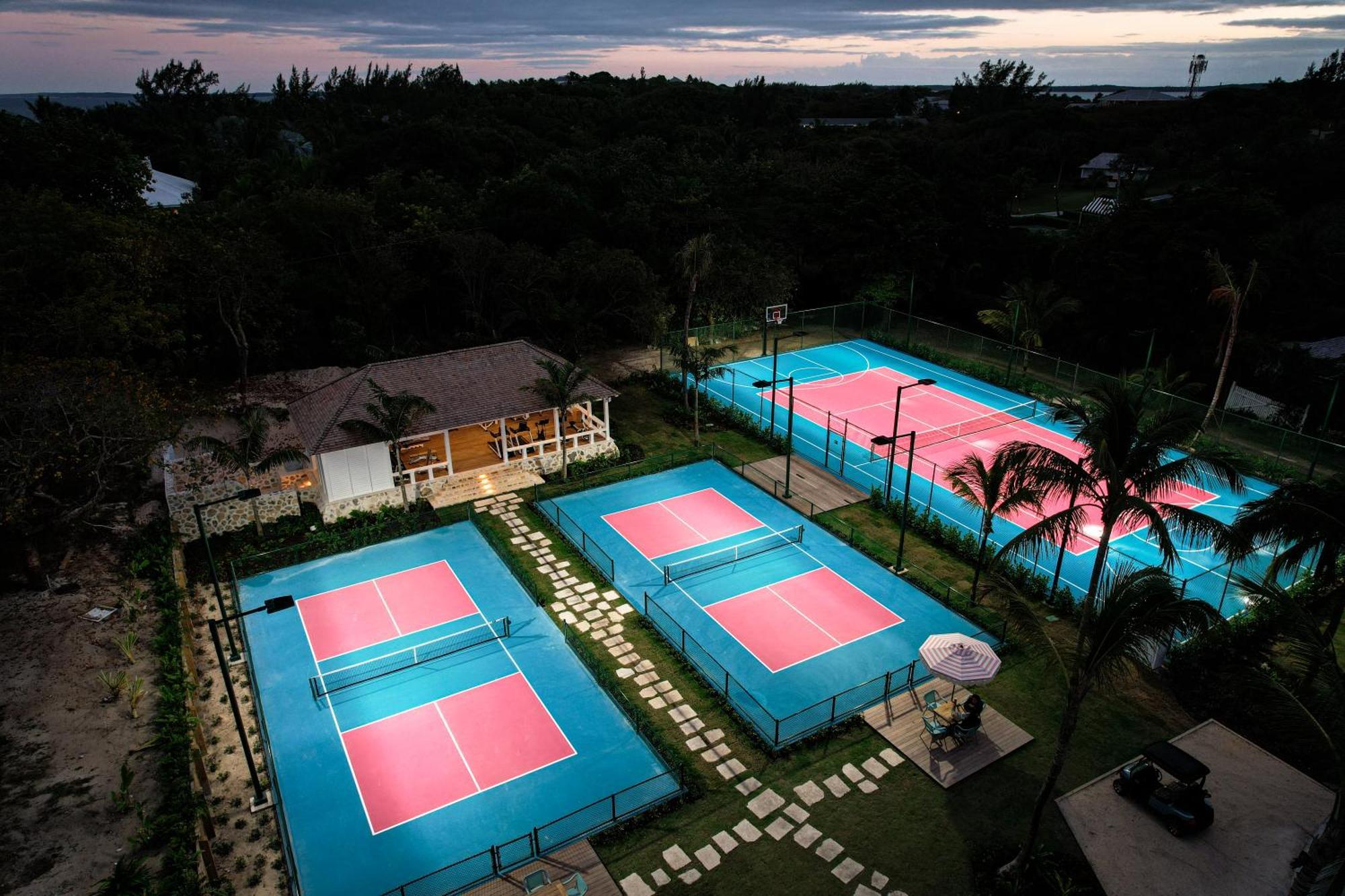 Coral Sands Inn & Cottages Dunmore Town Екстериор снимка