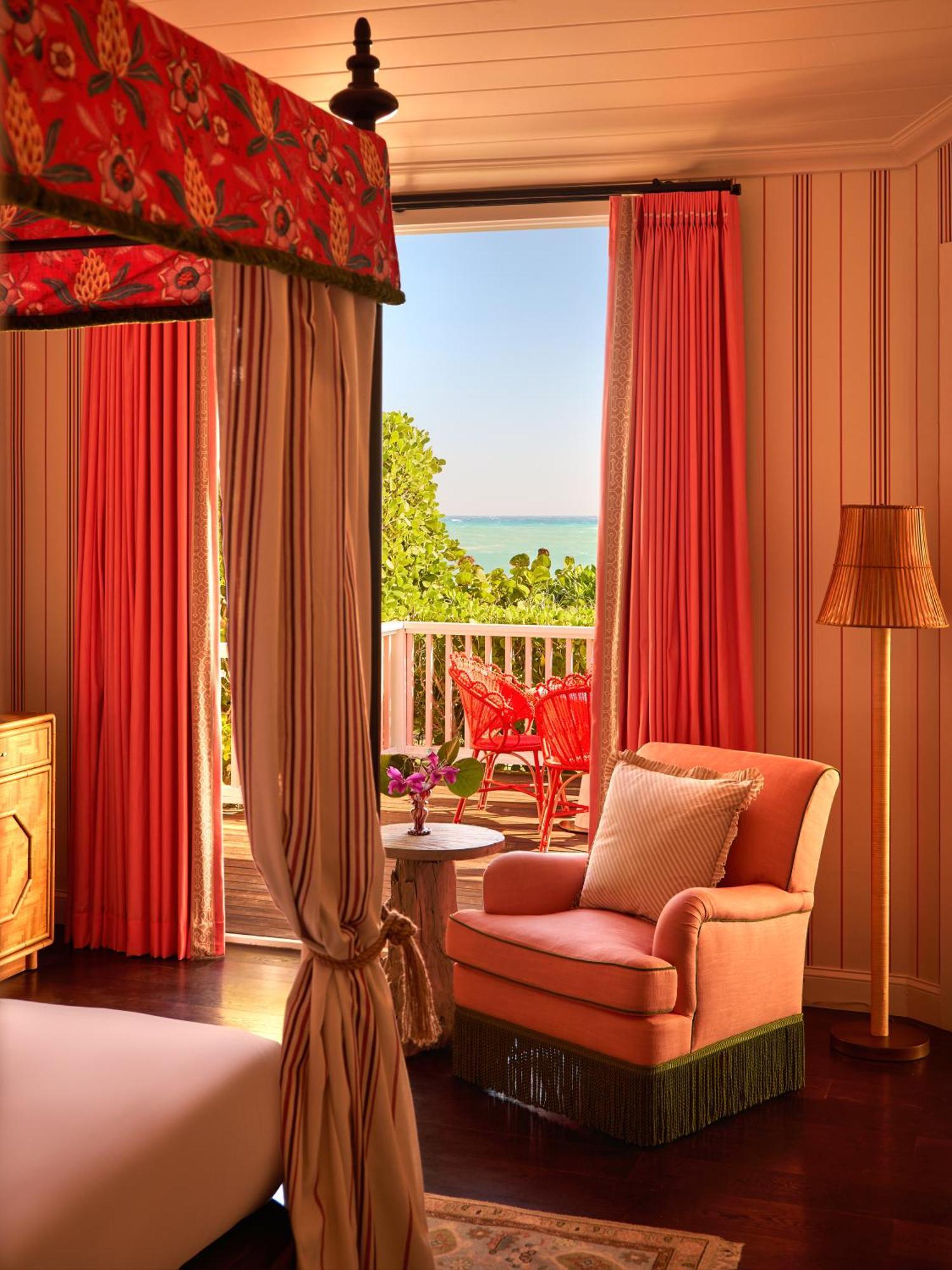 Coral Sands Inn & Cottages Dunmore Town Екстериор снимка