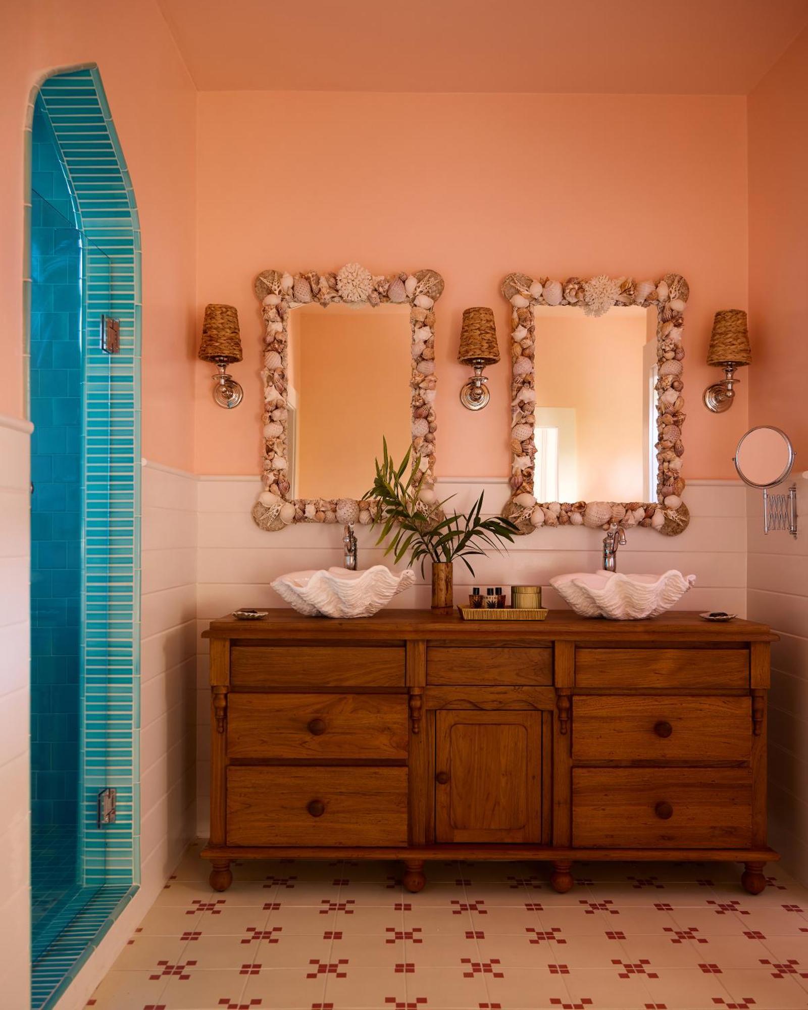 Coral Sands Inn & Cottages Dunmore Town Екстериор снимка